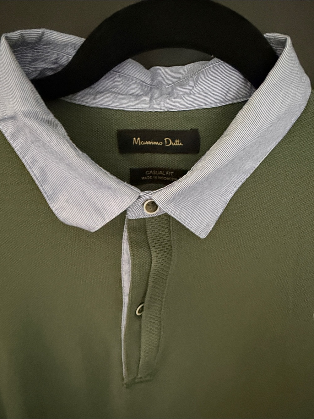 Massimo Dutti Olive Green Long-Sleeve Polo with Light Collar